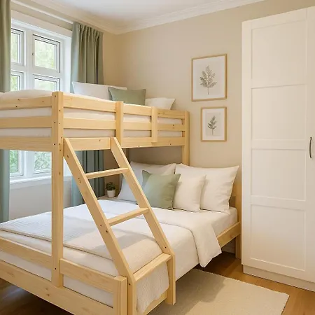 Twin Flats 1st Floor In Centre - Norwegians Minimum Age 25 アパート ベルゲン