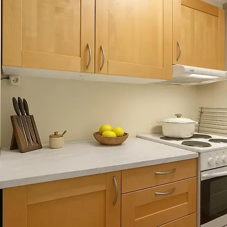 Apartment Twin Flats 1st Floor In Centre - Norwegians Minimum Age 25 *