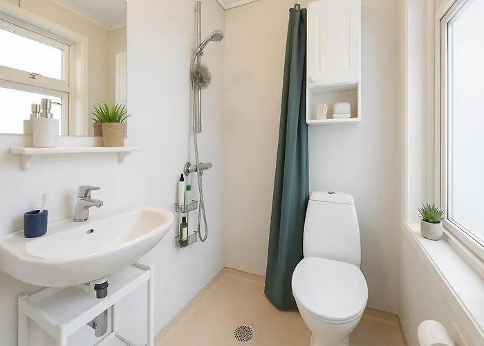 Twin Flats 1st Floor In Centre - Norwegians Minimum Age 25 Lejlighed *